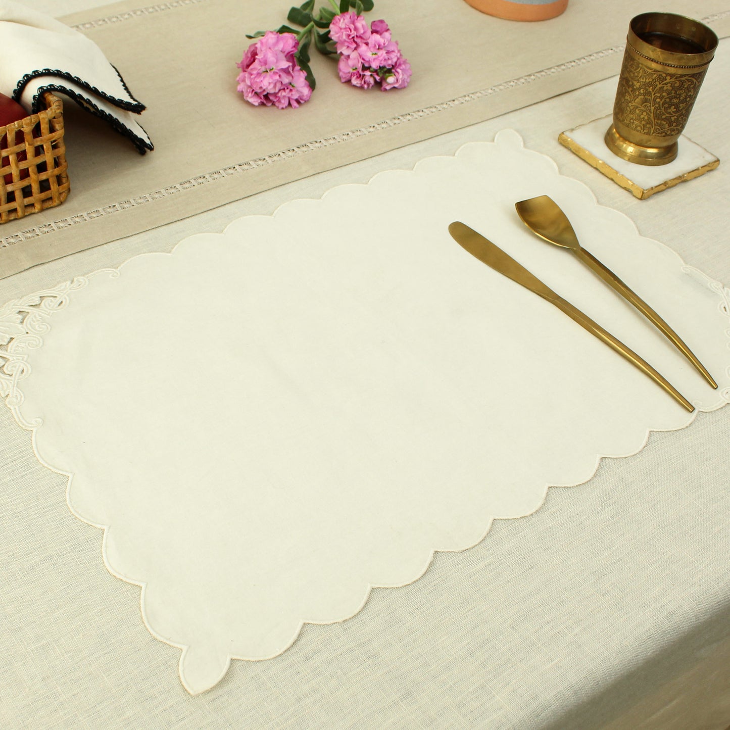 Noor Placemat-Ecru