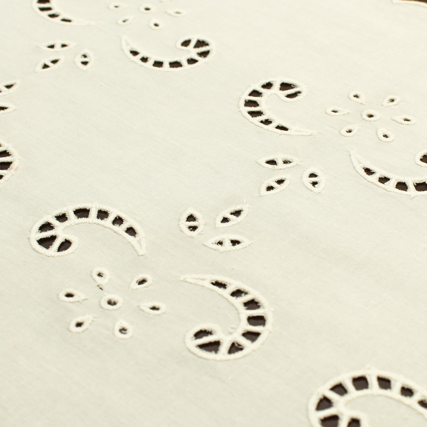 Sahr Placemat-Ecru