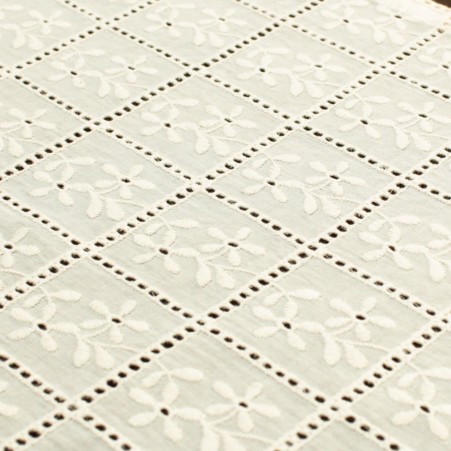 Nubra Placemat-Ecru