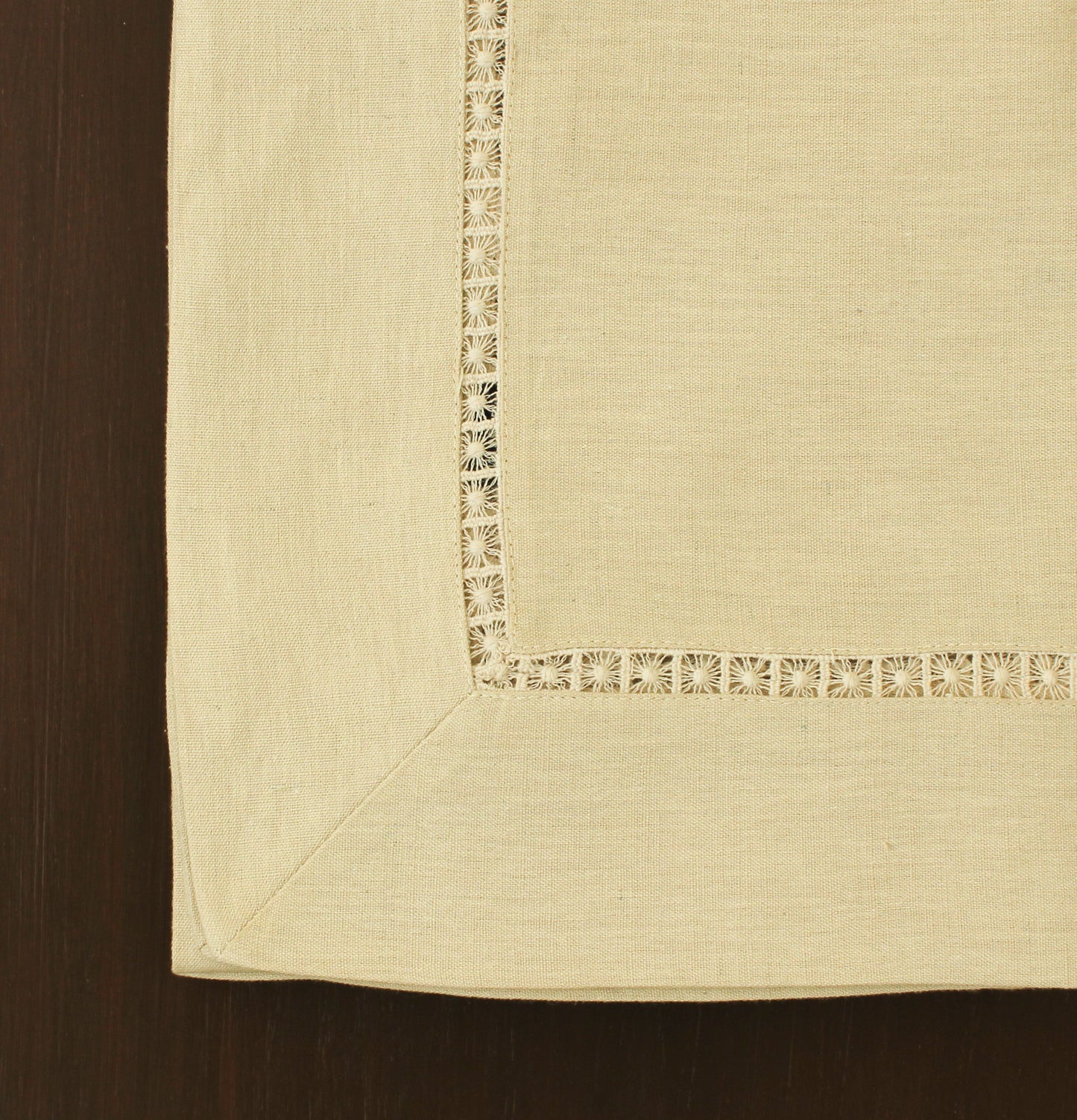 Malibu Table Cloth-Beige