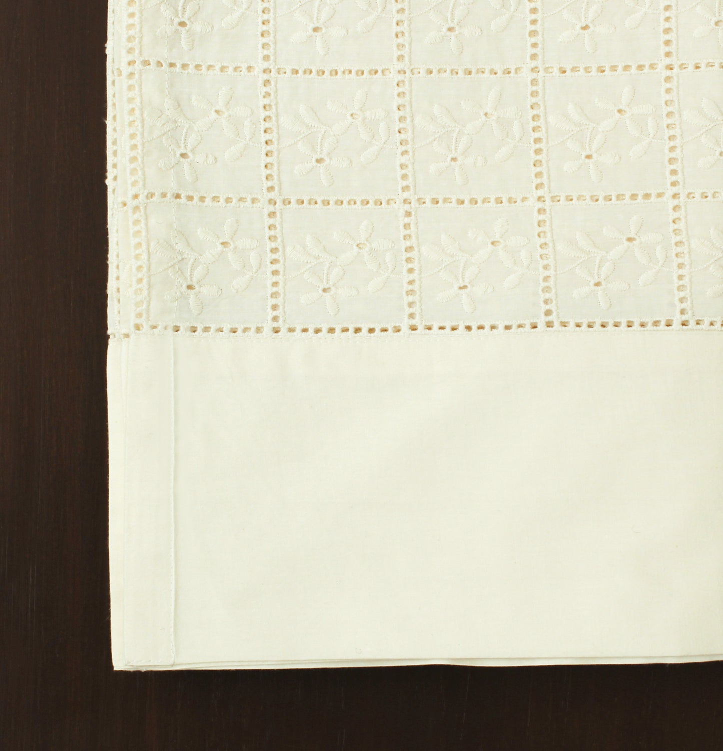 Nubra Table Cloth-Ecru