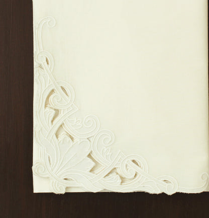 Noor Table Cloth-Ecru